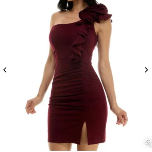 Emerald Sundae One Shoulder Ruched Mini dress wine slim red - L - Picture 1 of 13